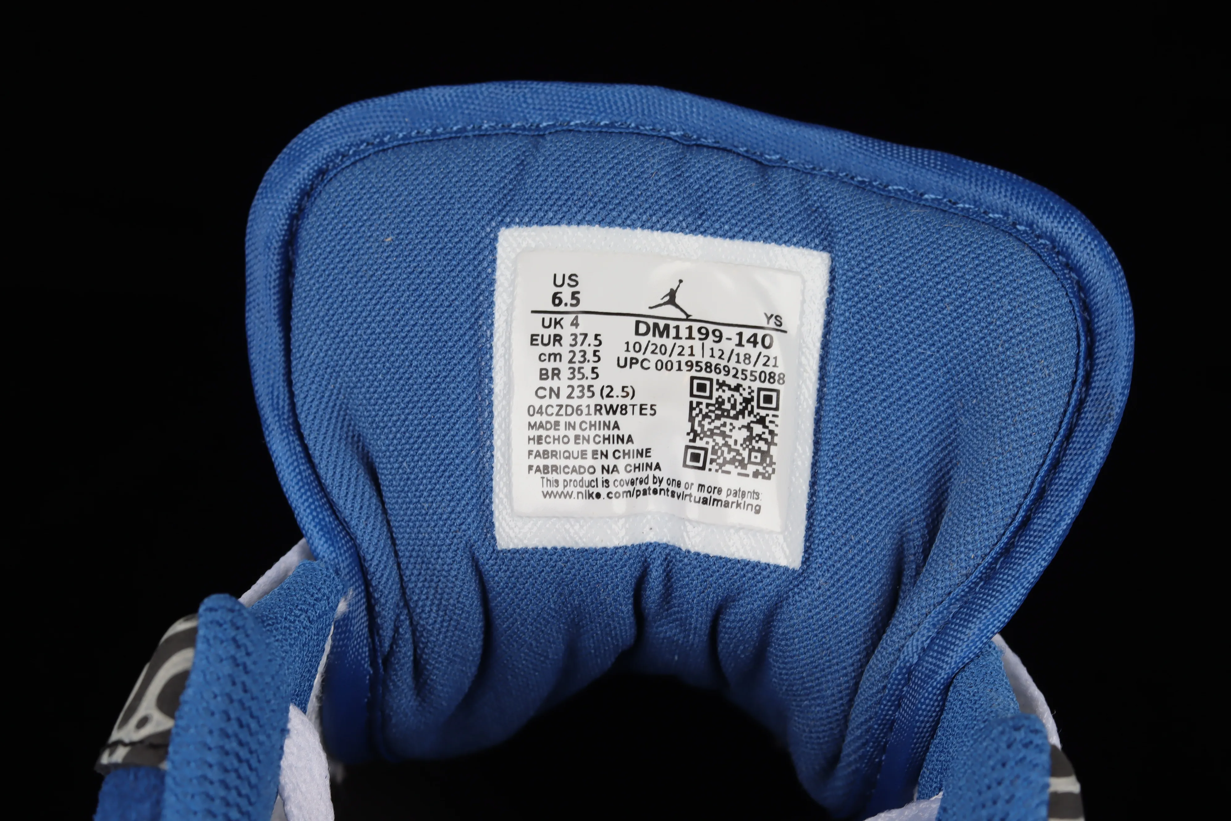 All categories Air Jordan Jordan series basketball shoes Air Jordan 1 Low Z version Air Jordan 1 Low "True Blue" AJ1 Joe 1 burst white and blue color low-top basketball shoes DM1199-140